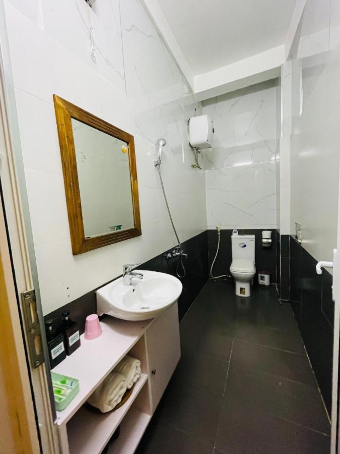 Shark Hostel Хюе Екстер'єр фото